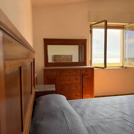 Lägenhet Sunrise Con Ampia Terrazza Vista Mare Palizzi Marina